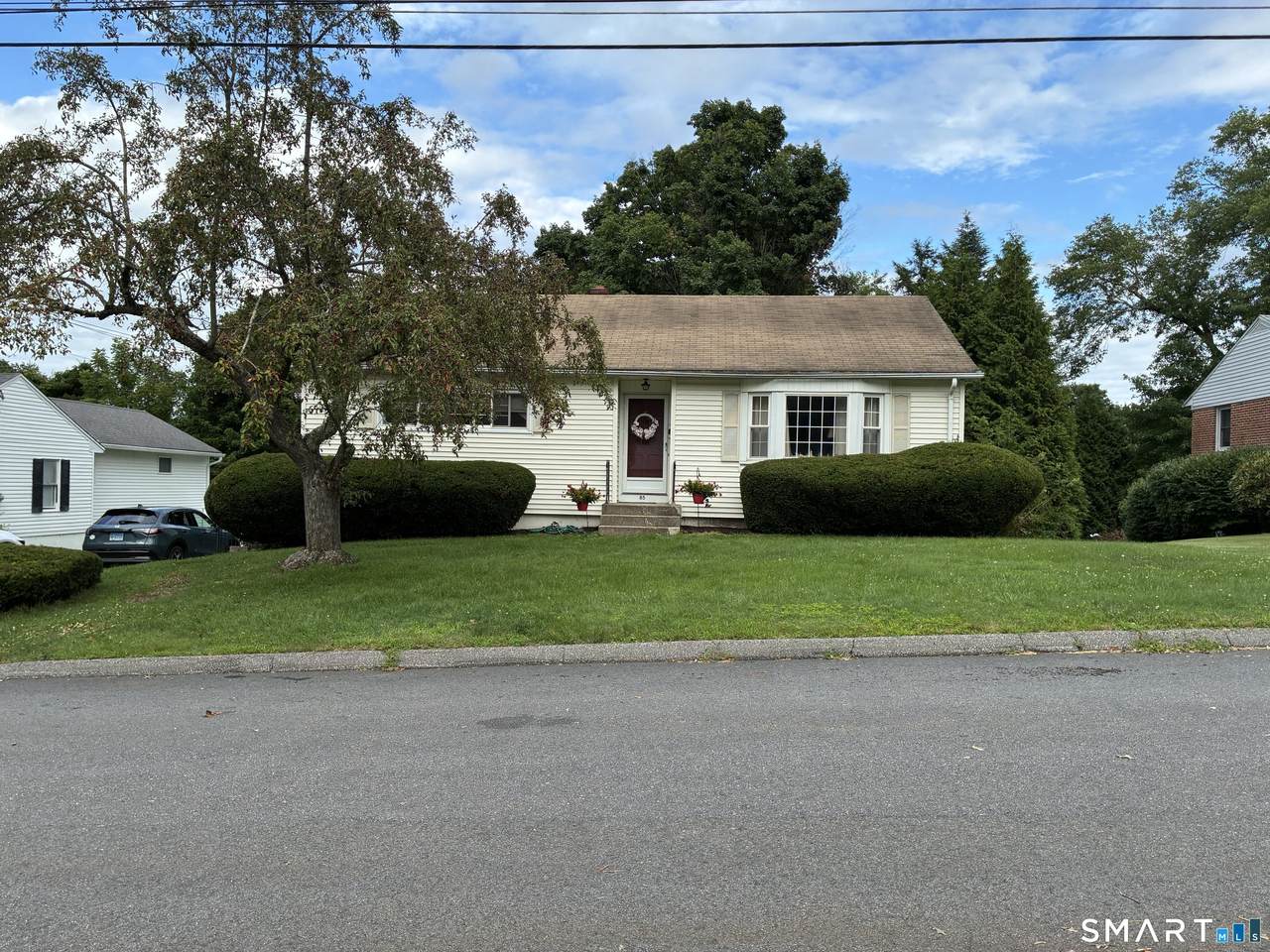 85 Thompson Drive - Photo 1