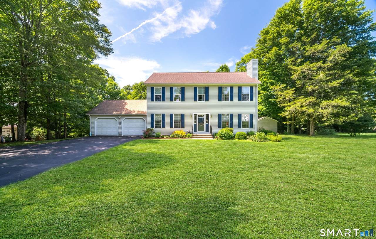 20 Holly Bush Lane - Photo 1