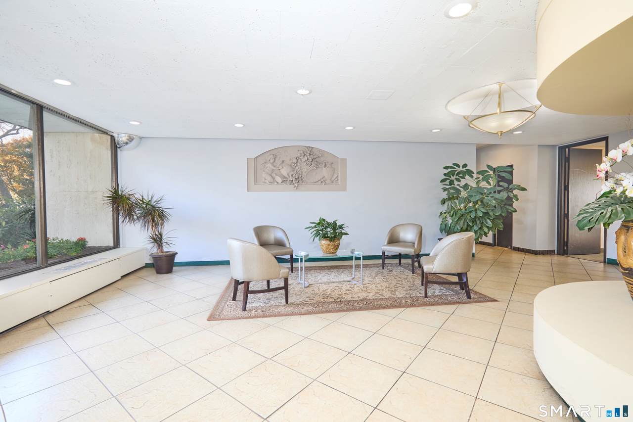 2625 Park Avenue - Photo 1