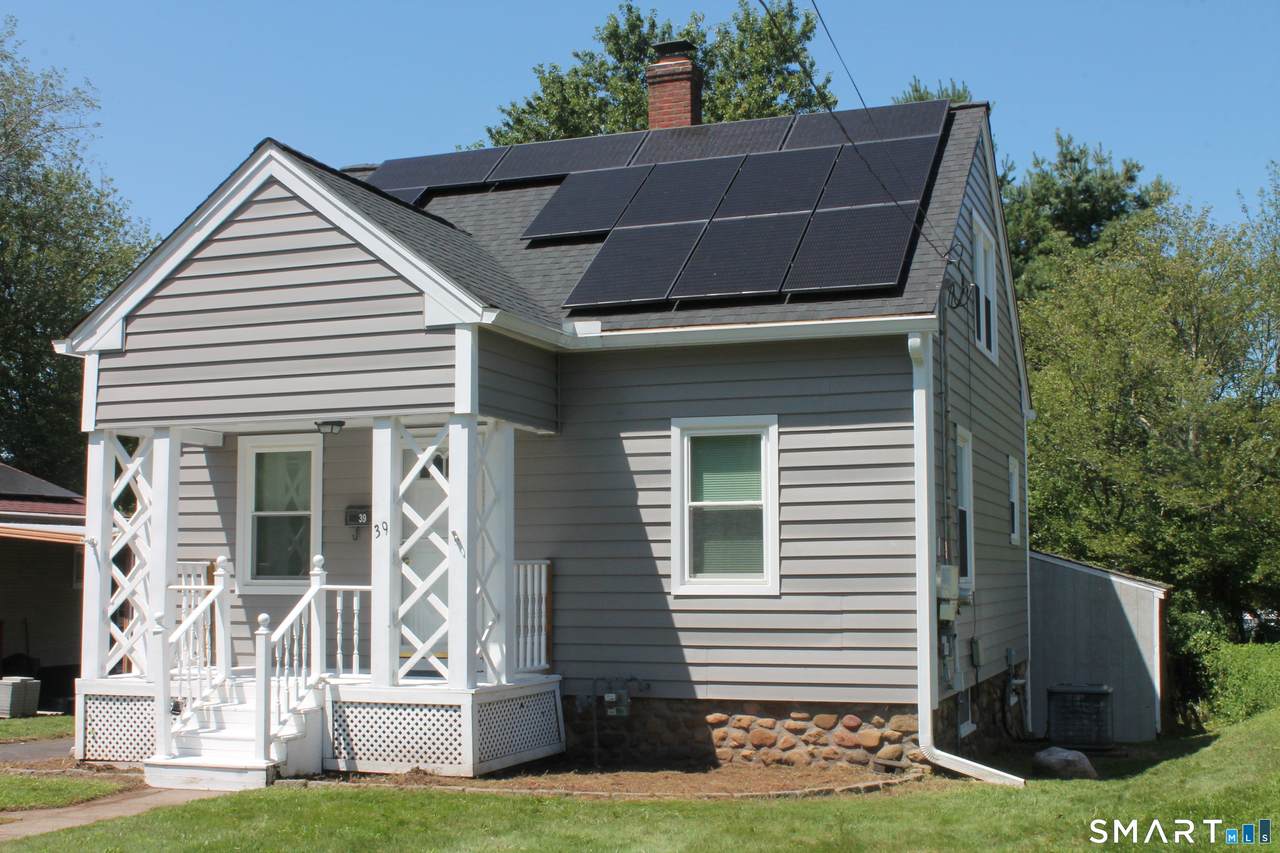 39 Plumb Avenue - Photo 1