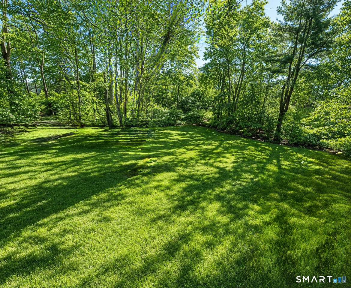 4 Lantern Hill Road - Photo 1