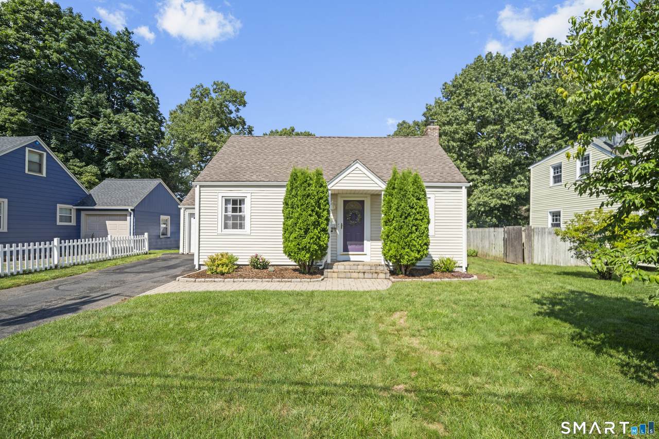 33 Chester Drive - Photo 1