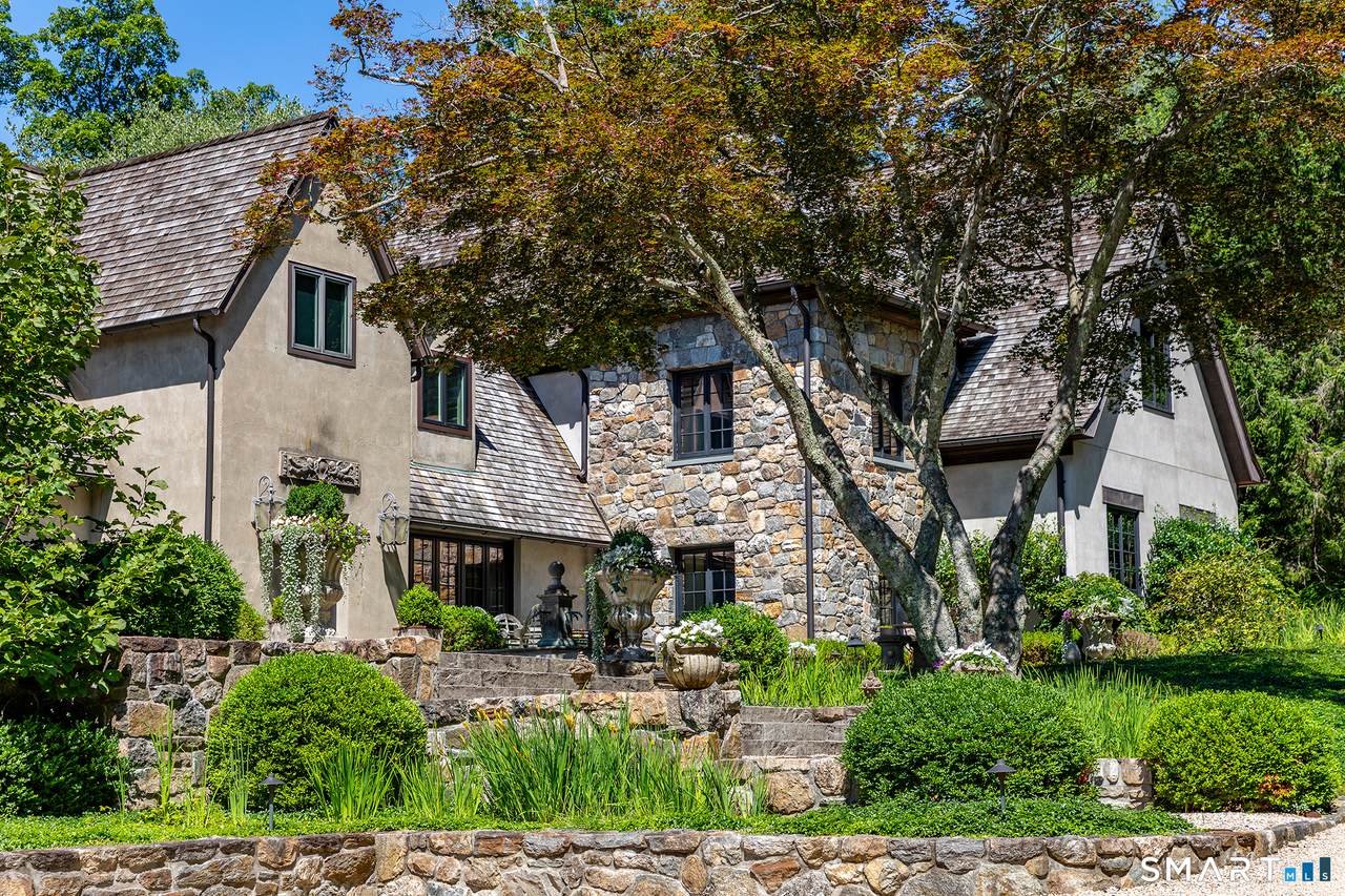 148 Taunton Hill Road - Photo 1