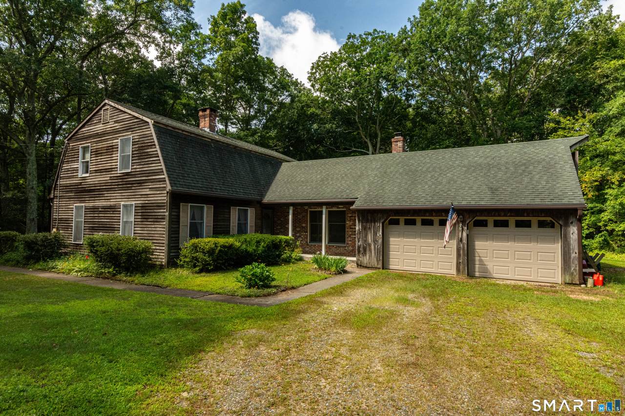 447 Pumpkin Hill Road - Photo 1