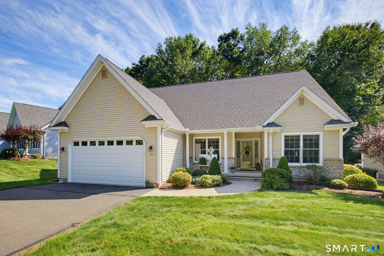 34 Nutmeg Drive - Photo 1
