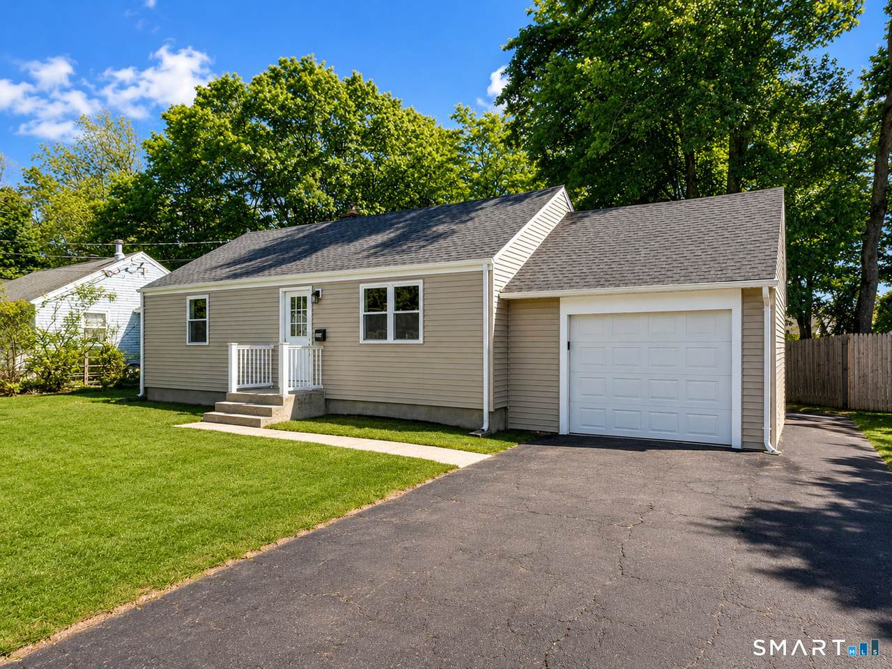 127 Shadycrest Drive - Photo 1