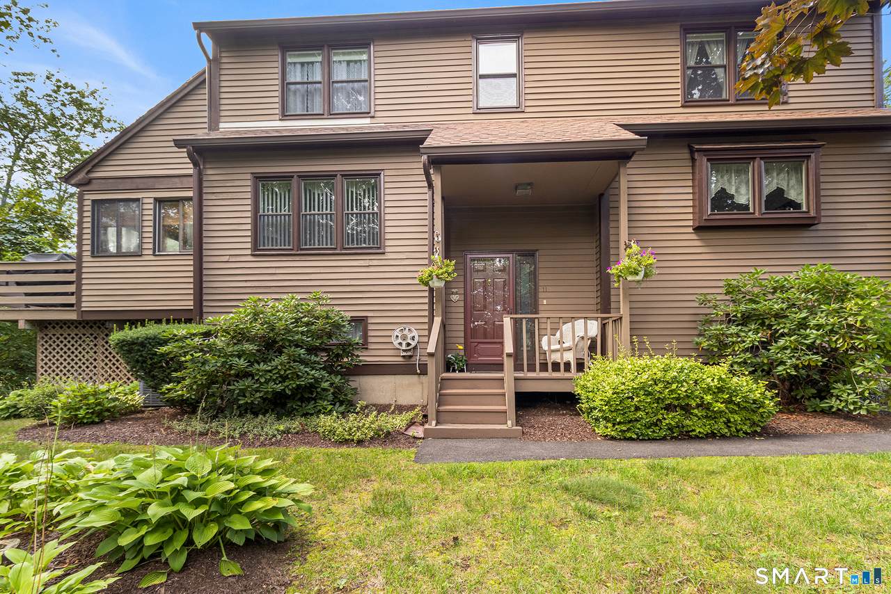 11 Sprucebrook Trail - Photo 1