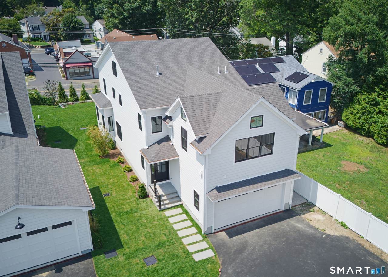 519 Newfield Avenue - Photo 1