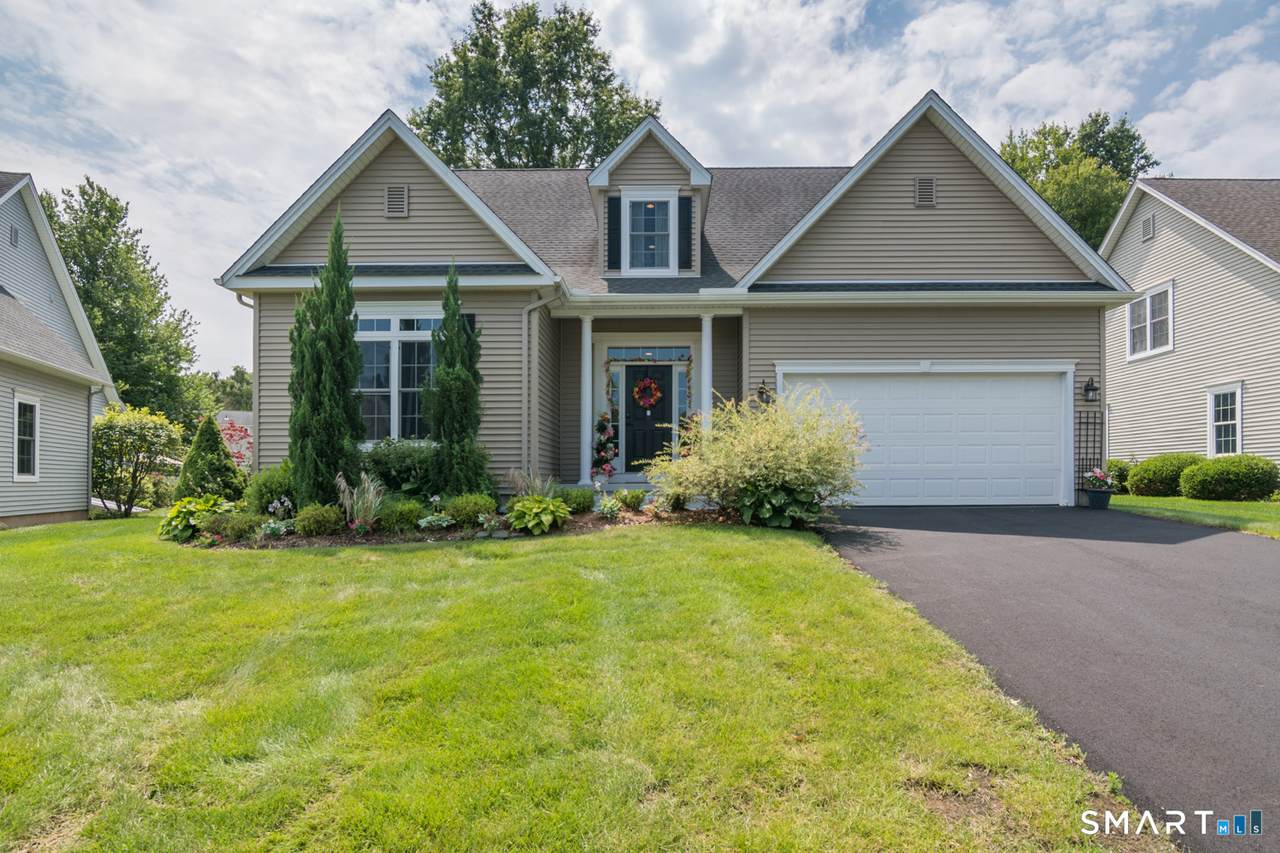 39 Greendale Drive - Photo 1