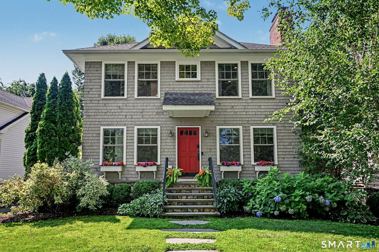 16 Dale Drive - Photo 1