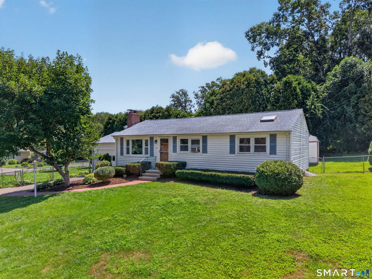 17 Sycamore Road - Photo 1