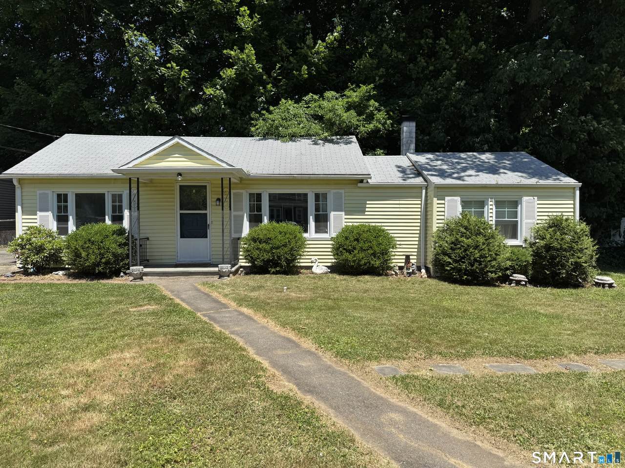 72 Nichols Avenue - Photo 1