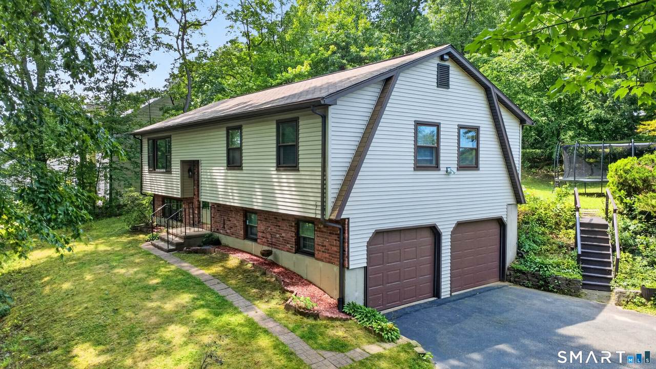 102 Colony Road - Photo 1