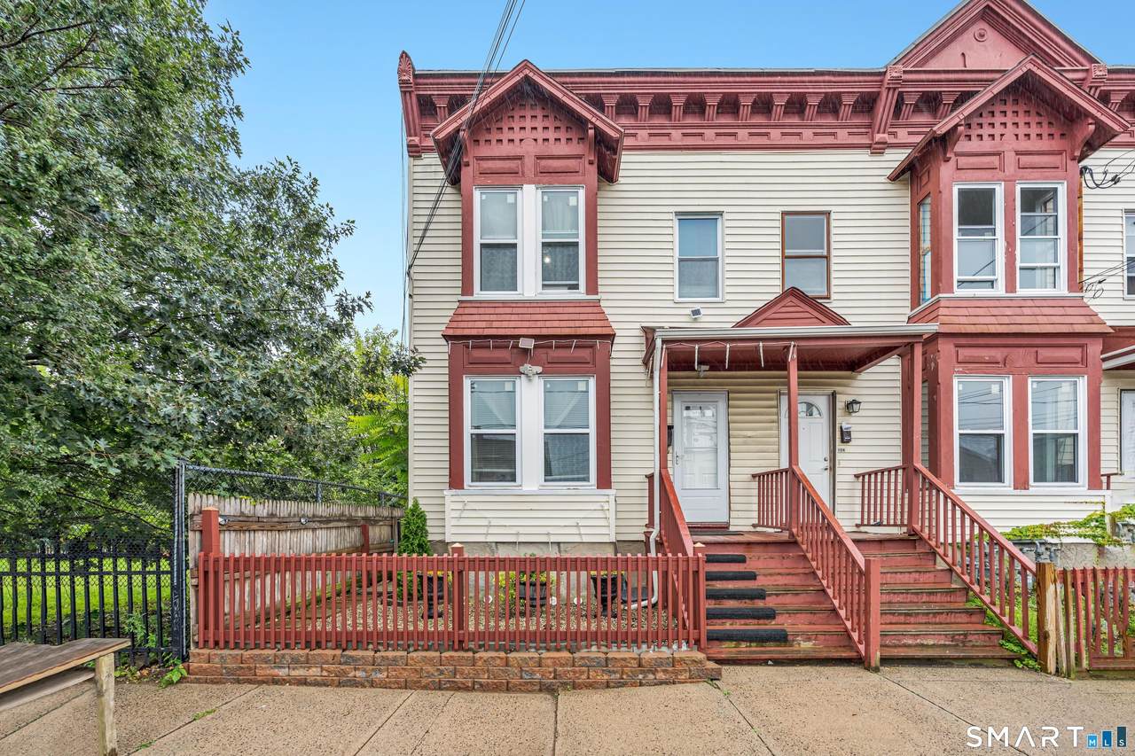 706 Maple Street - Photo 1