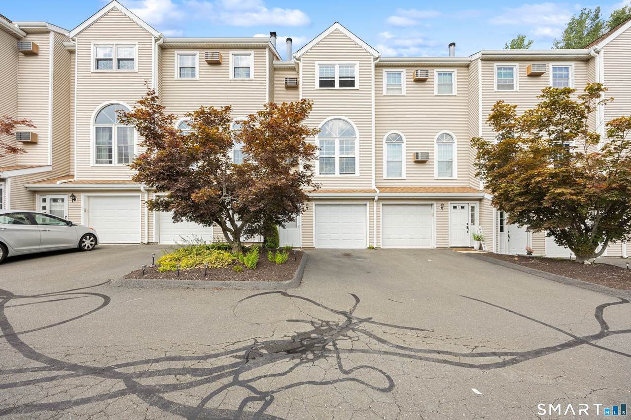 350 Bristol Street - Photo 1