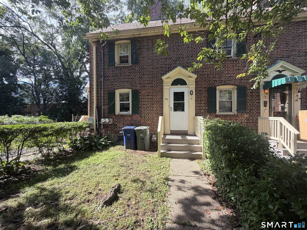 211 Alsace Street - Photo 1