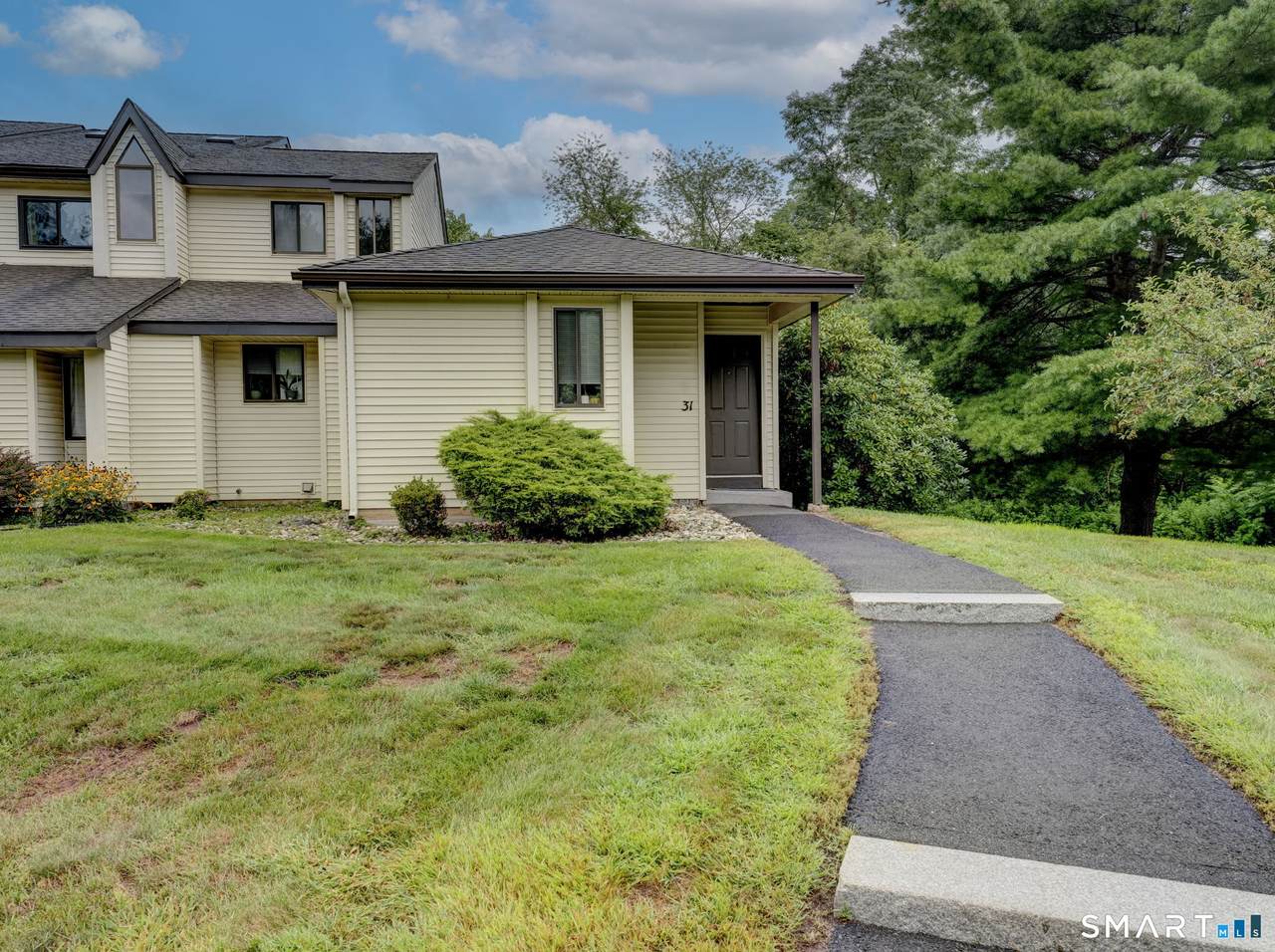 31 Simsbury Landing - Photo 1