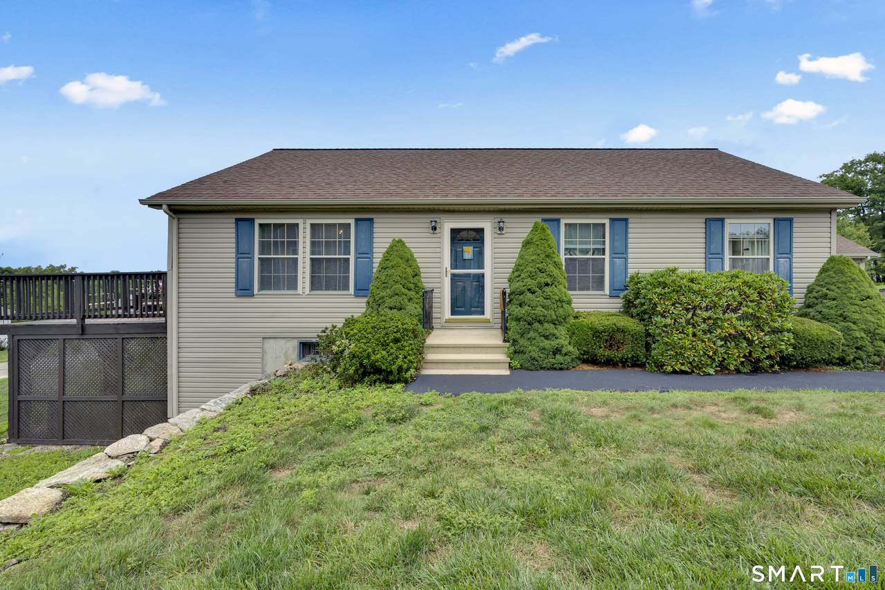 13 Oriole Drive - Photo 1