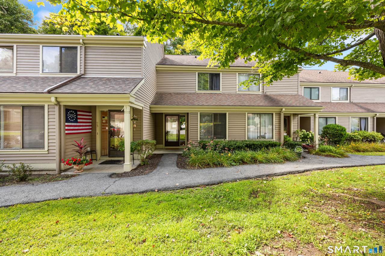 21 Riveredge Drive - Photo 1