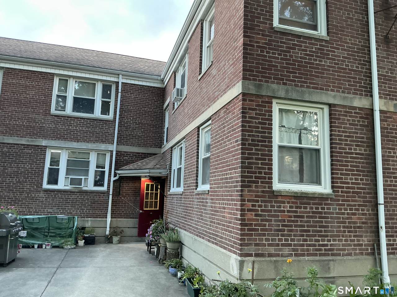 340 Bishop, Bld 95 Avenue - Photo 1