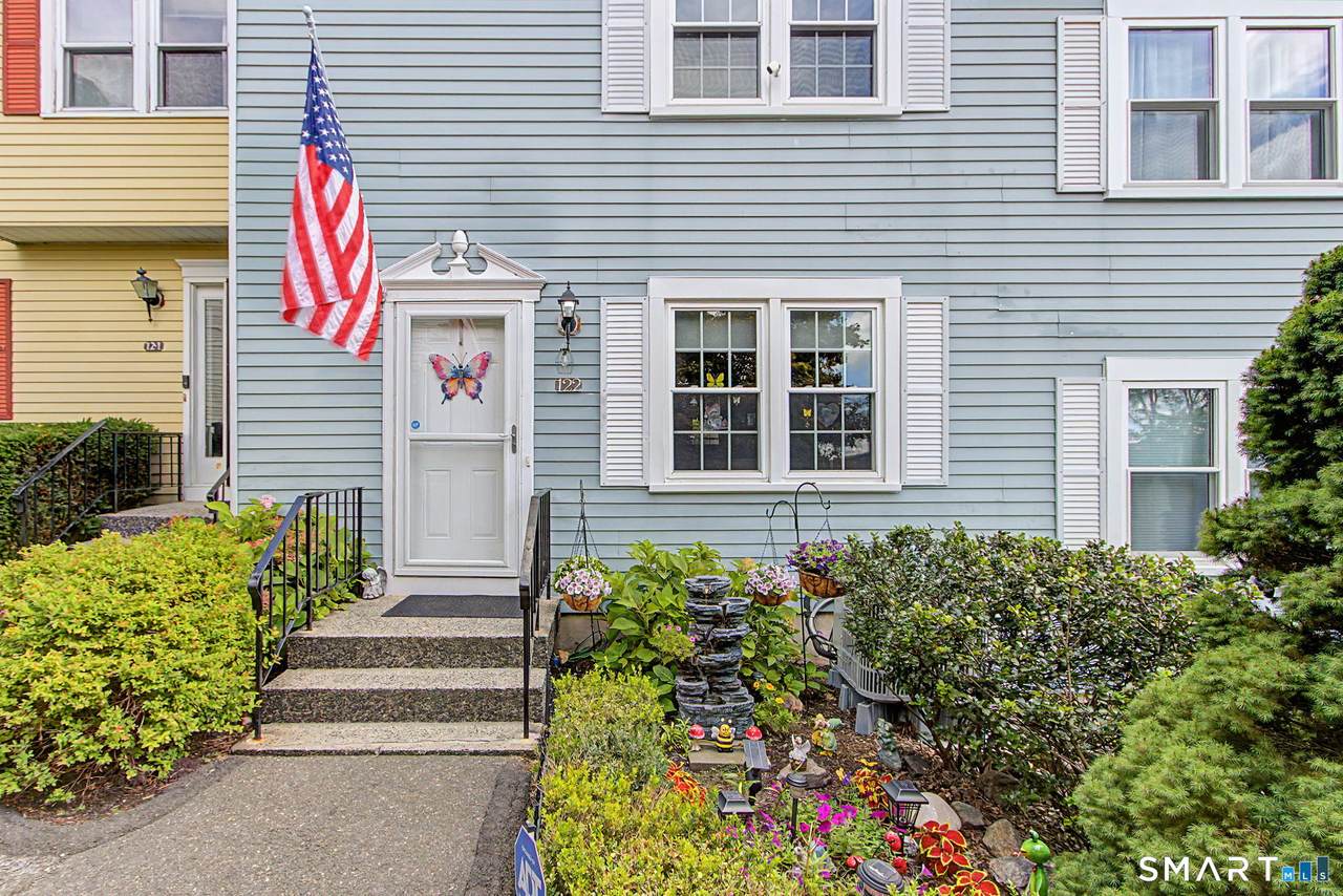 55 Mill Plain Road - Photo 1