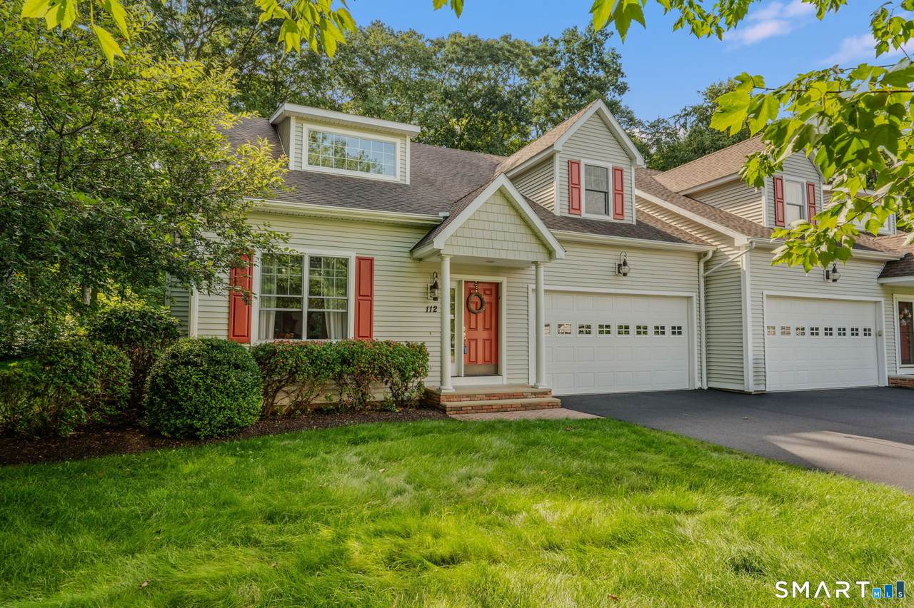 112 Oakwood Trail - Photo 1