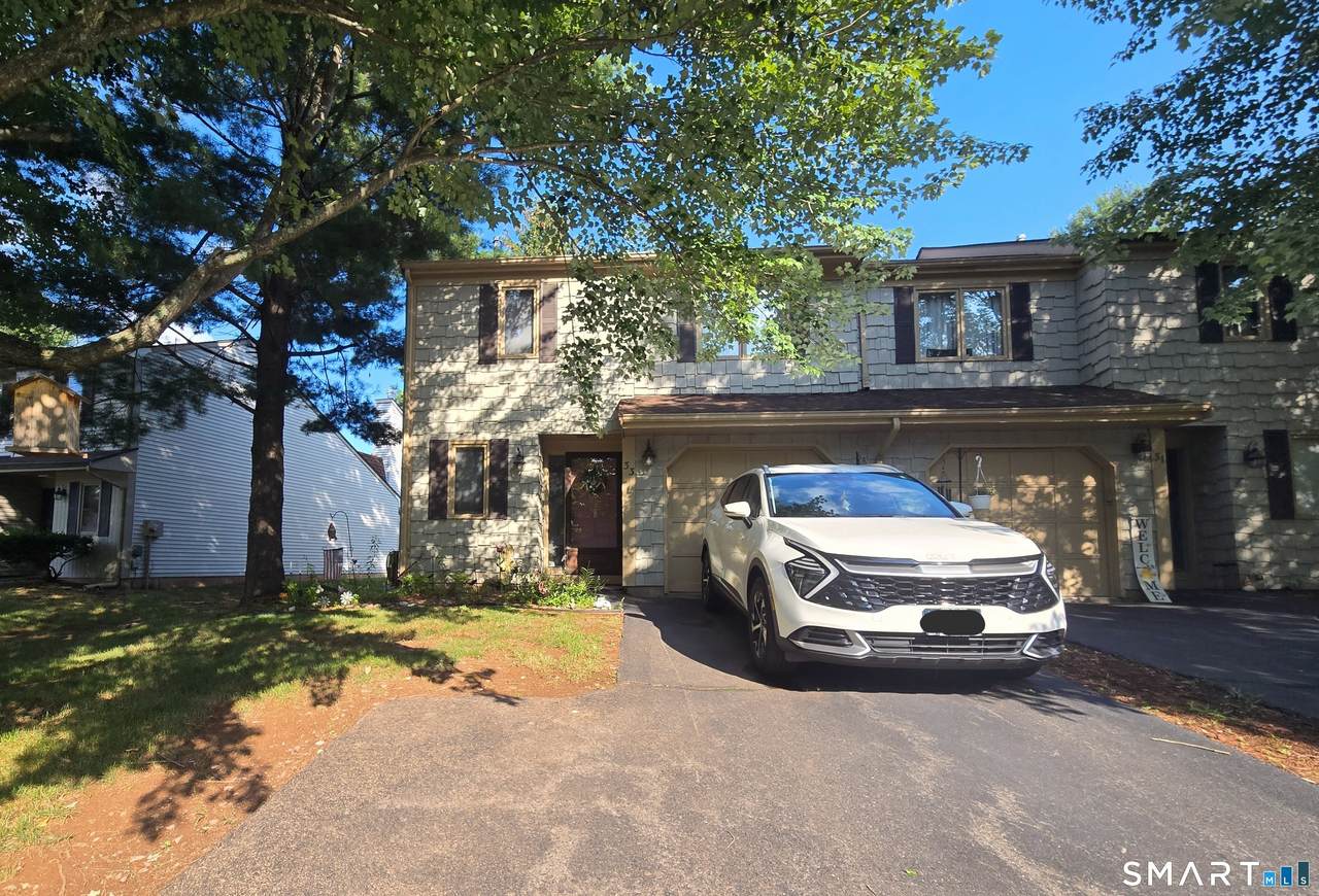 33 Cortland Way - Photo 1