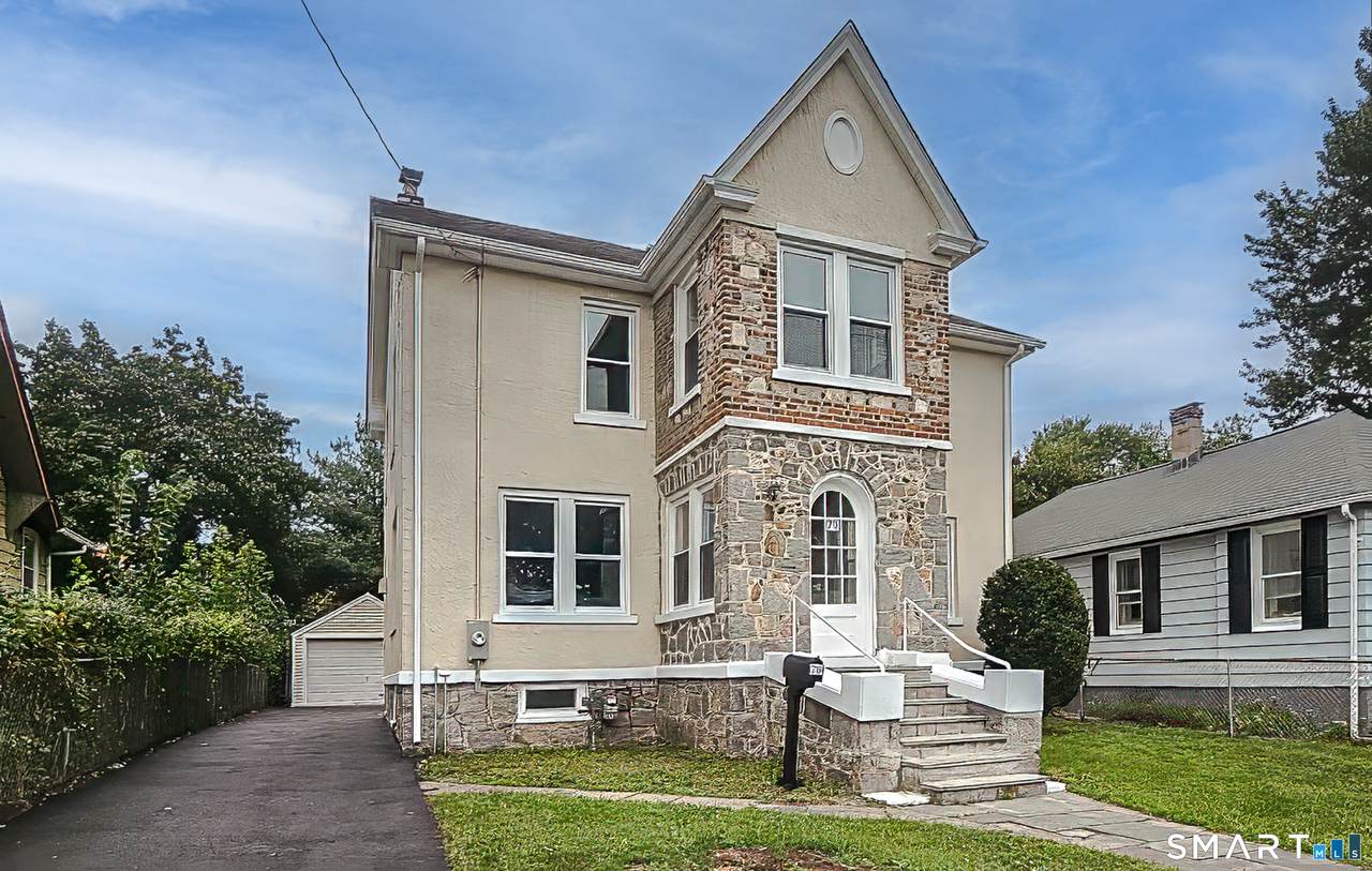 79 Evelyn Street - Photo 1