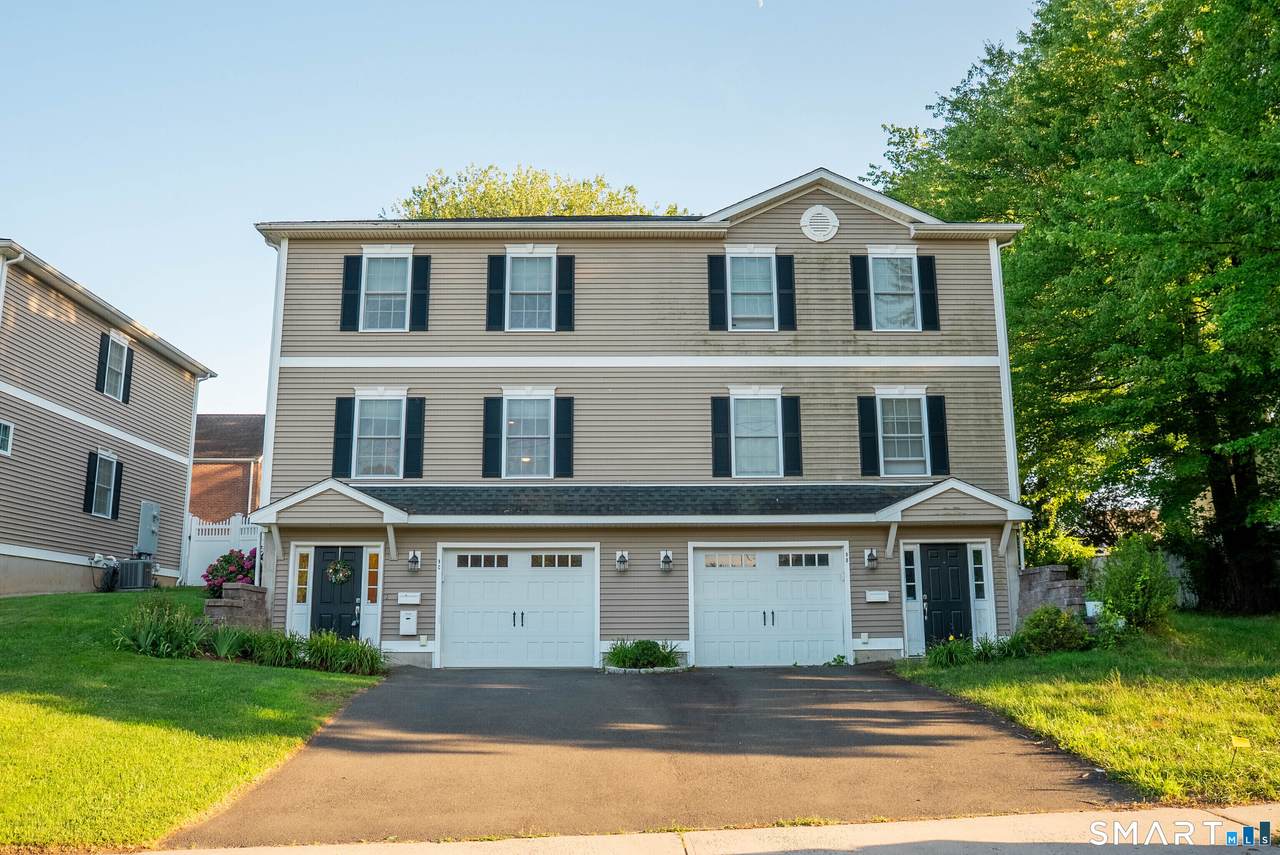9 Englewood Avenue - Photo 1