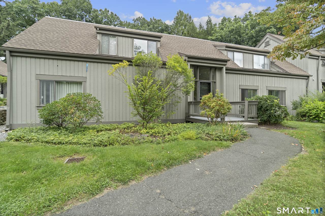 469 Heritage Village - Photo 1