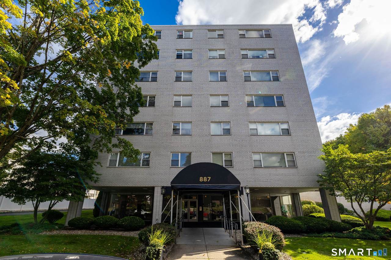 887 Farmington Avenue - Photo 1
