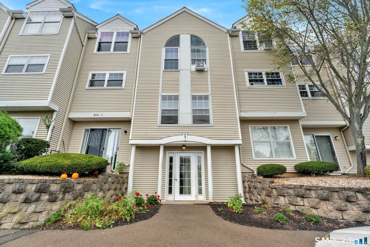 2390 State Street - Photo 1