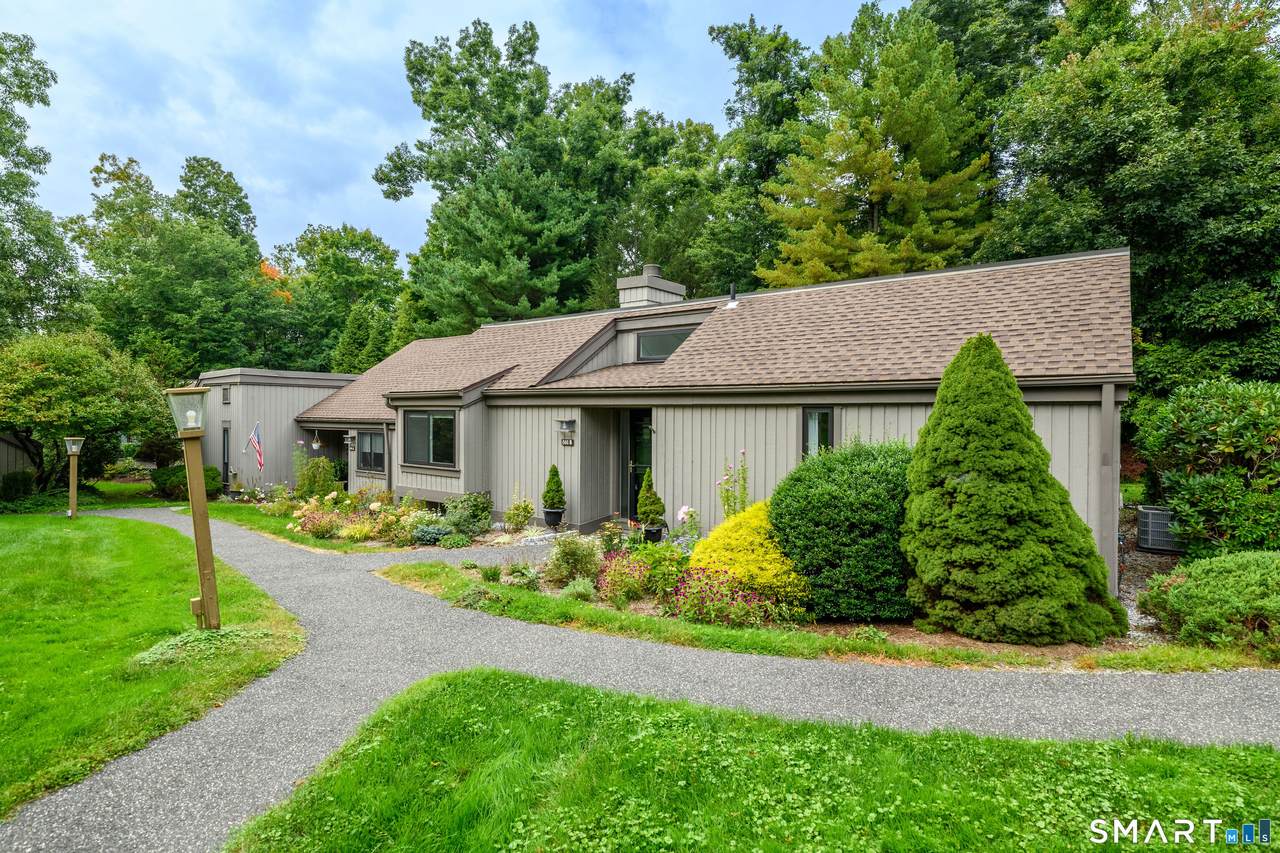 886 Heritage Village - Photo 1