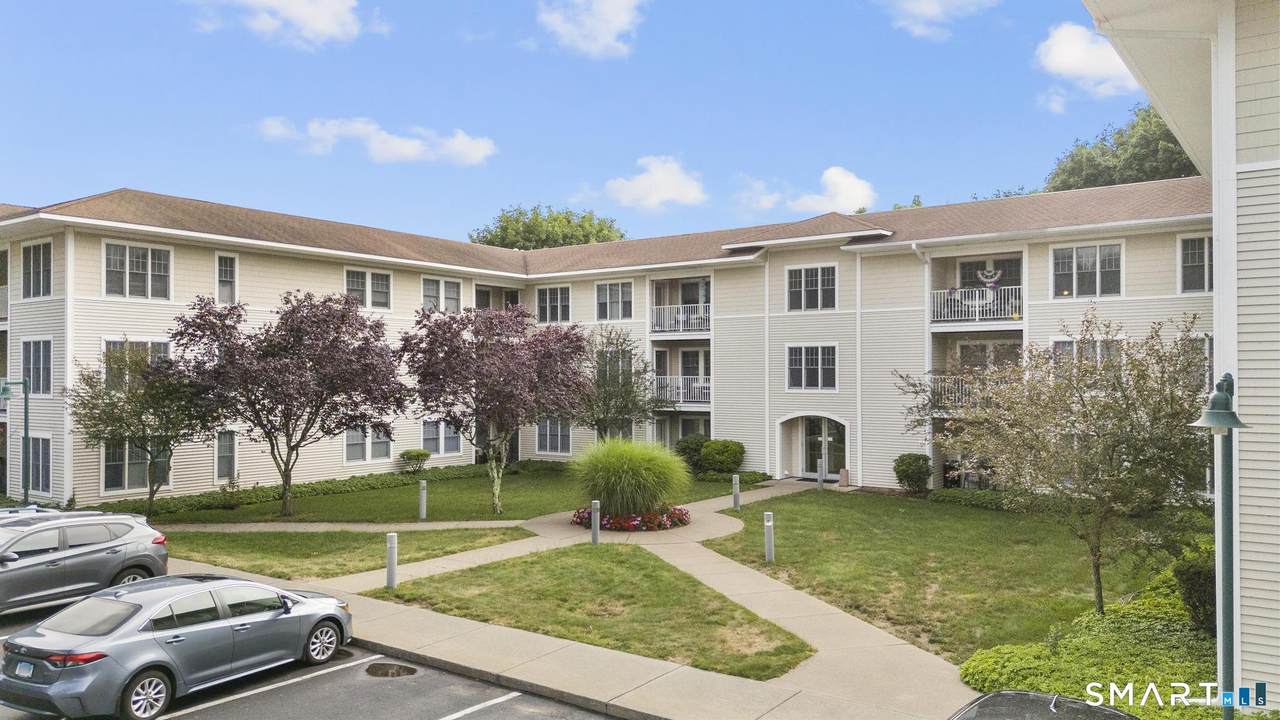468 Main Street - Photo 1