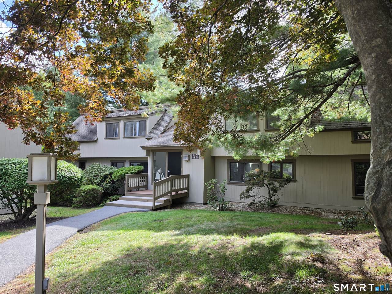 52 Great Meadow Lane - Photo 1