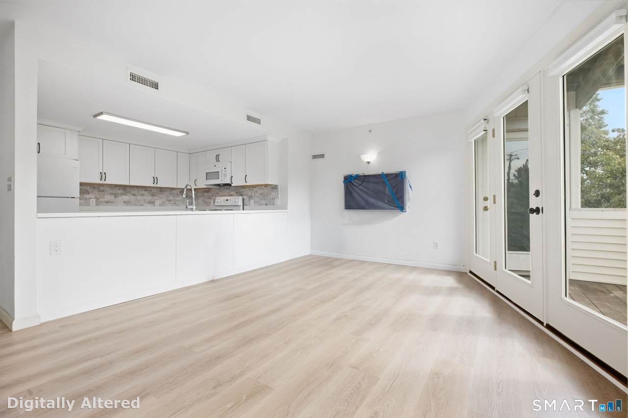 3250 Fairfield Avenue - Photo 1
