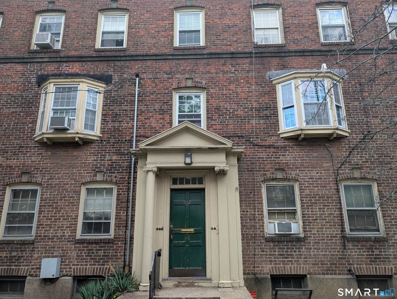 557 Wilmot Avenue - Photo 1