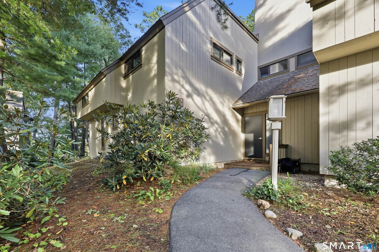 25 Great Meadow Lane - Photo 1