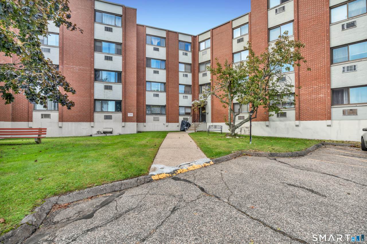 1700 Broadbridge Avenue - Photo 1