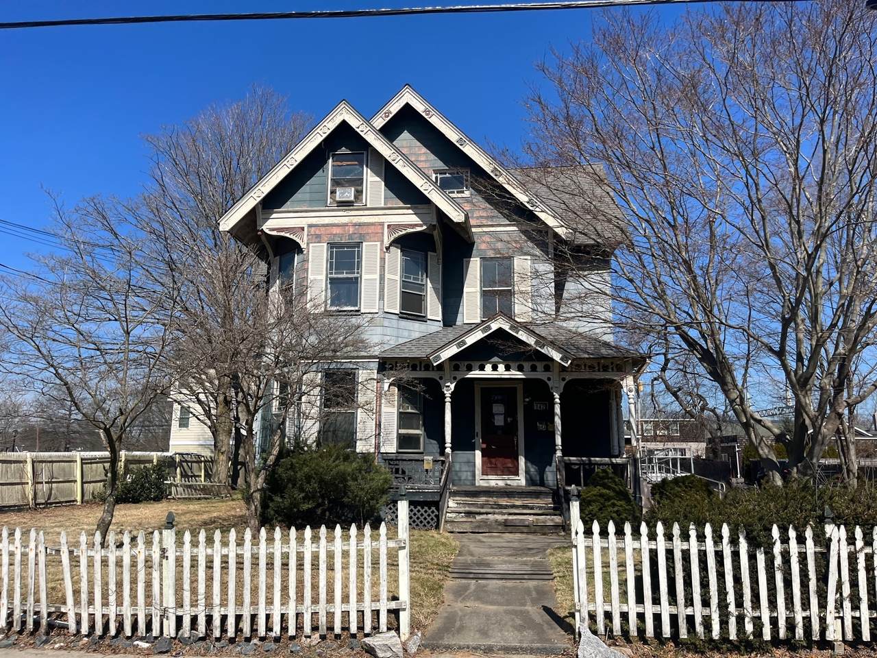 142 New Haven Avenue - Photo 1