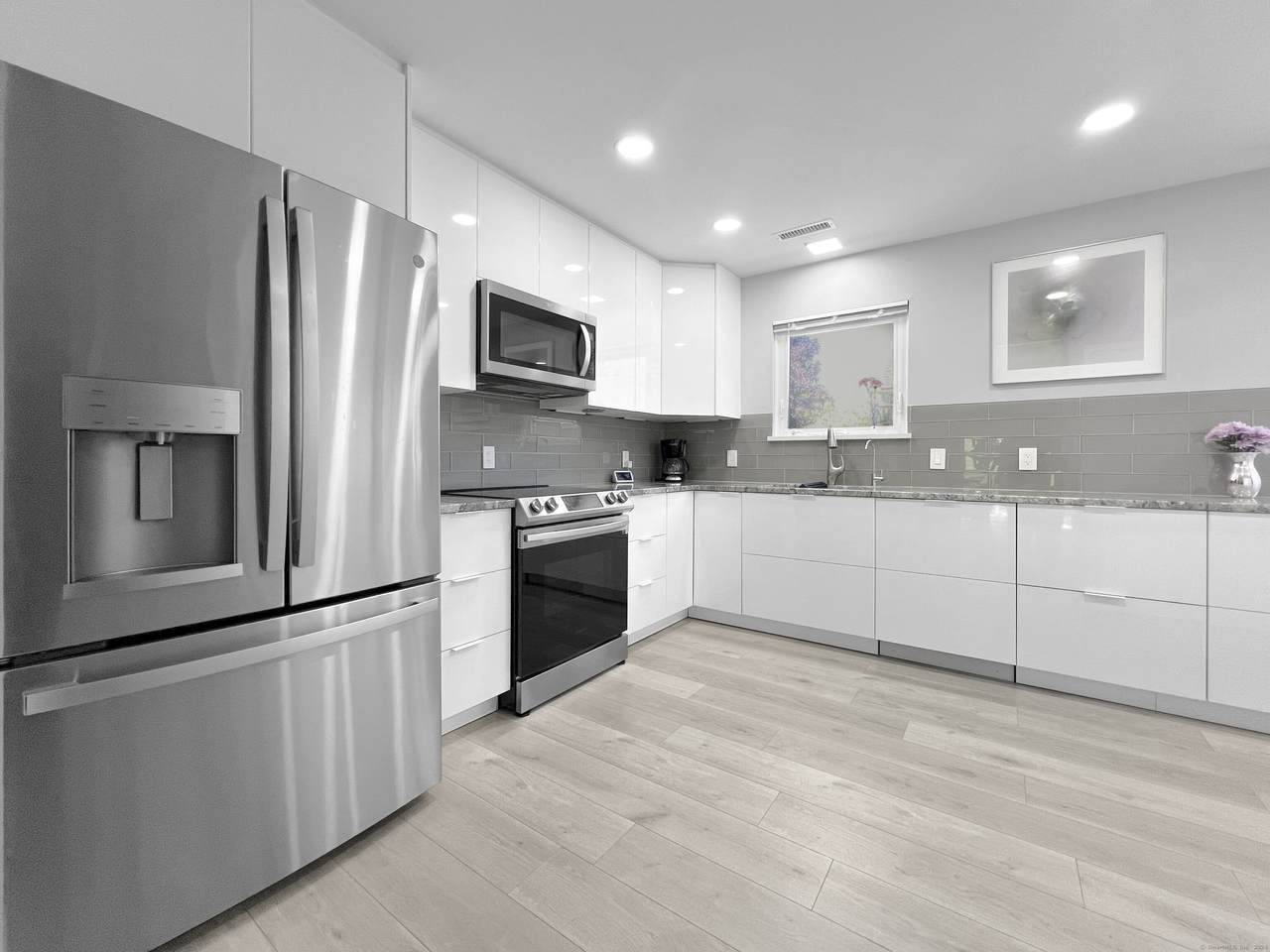 232 Heritage Village - Photo 1