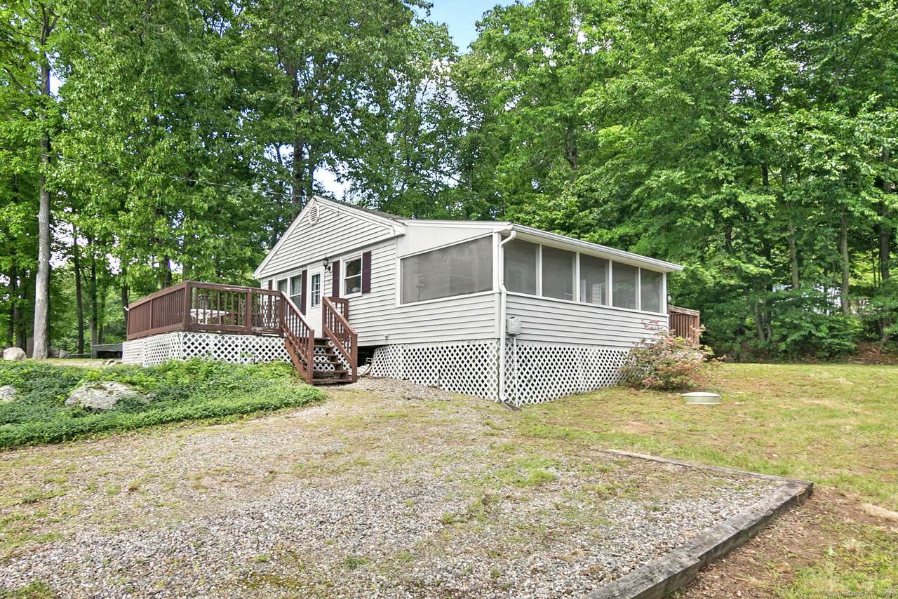 117 Deepwood Drive - Photo 1