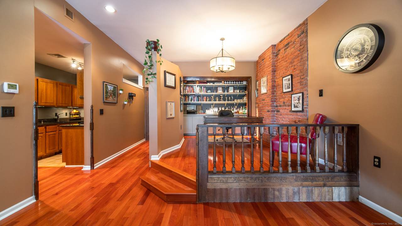 1 Linden Place - Photo 1