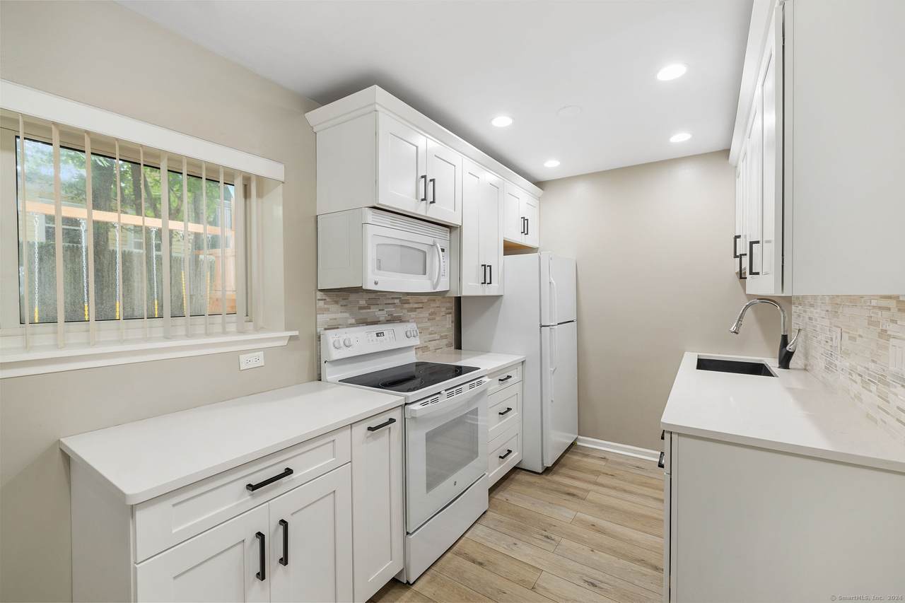 4 Union Avenue - Photo 1