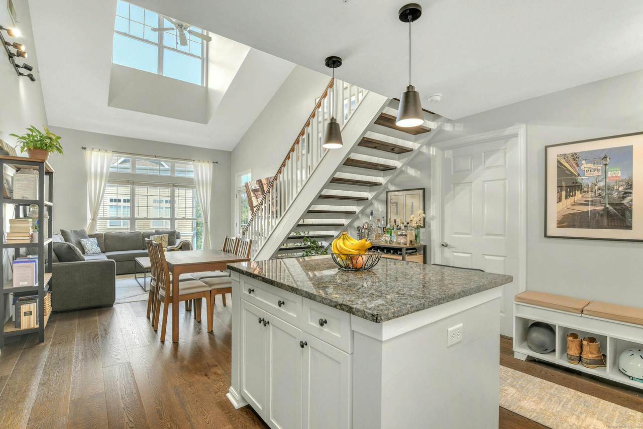 850 Main Street - Photo 1