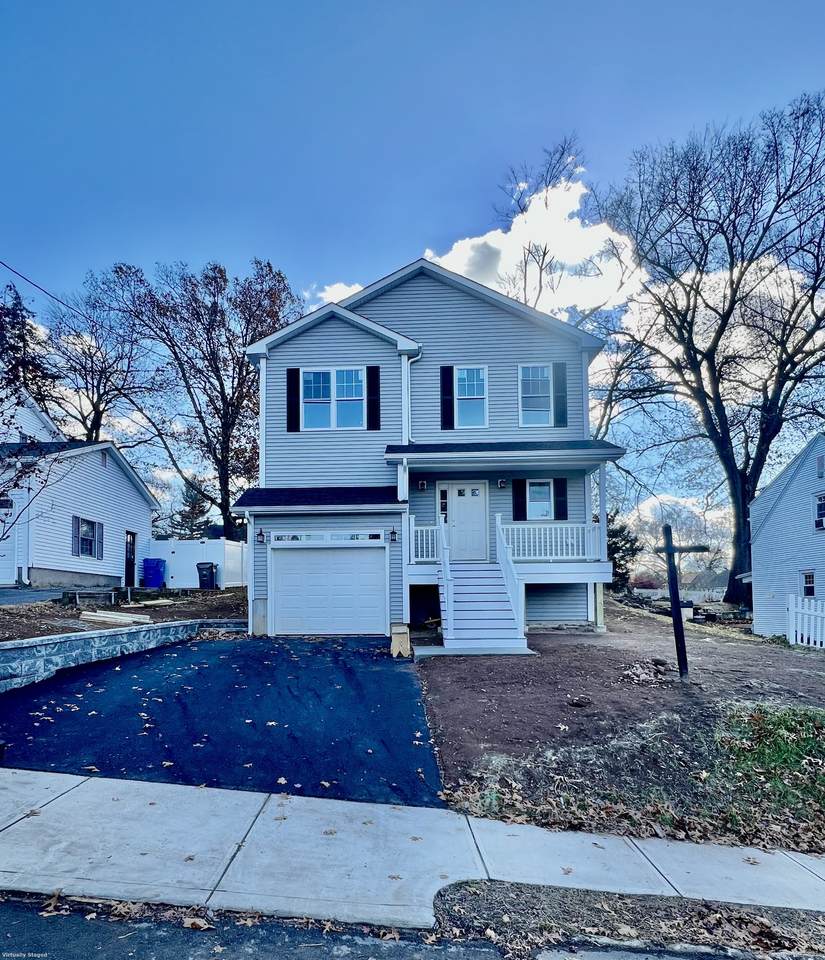 222 Henry Street - Photo 1