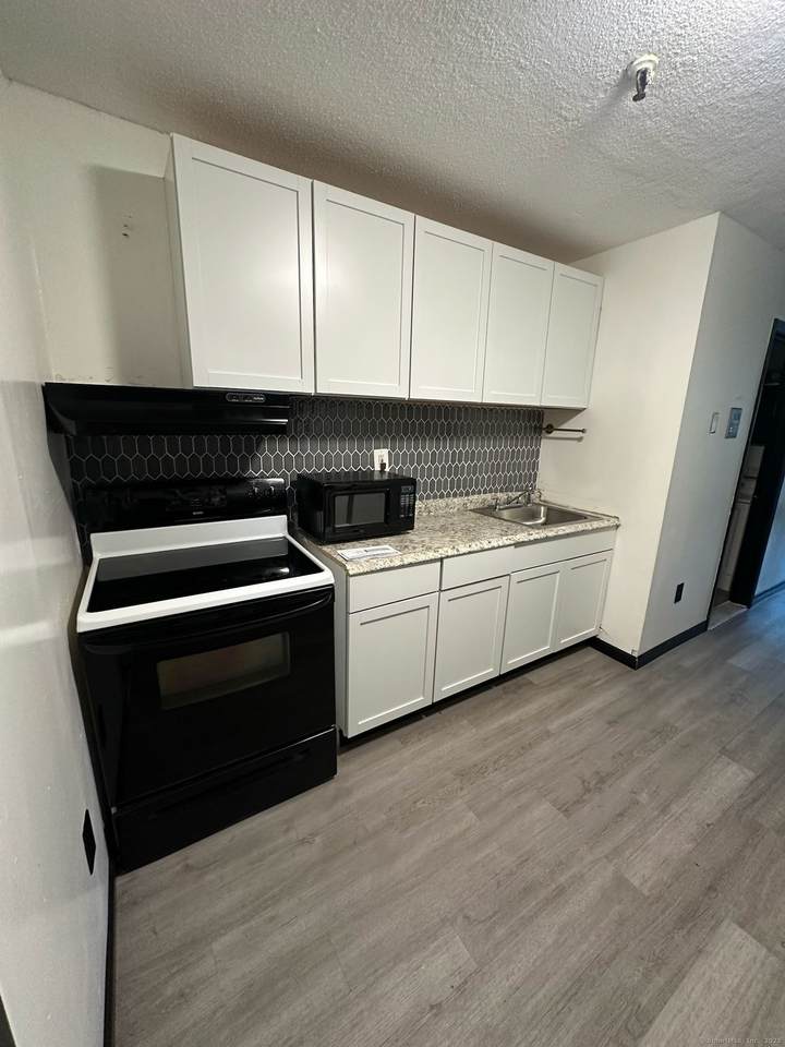 1660 Main Street - Photo 1