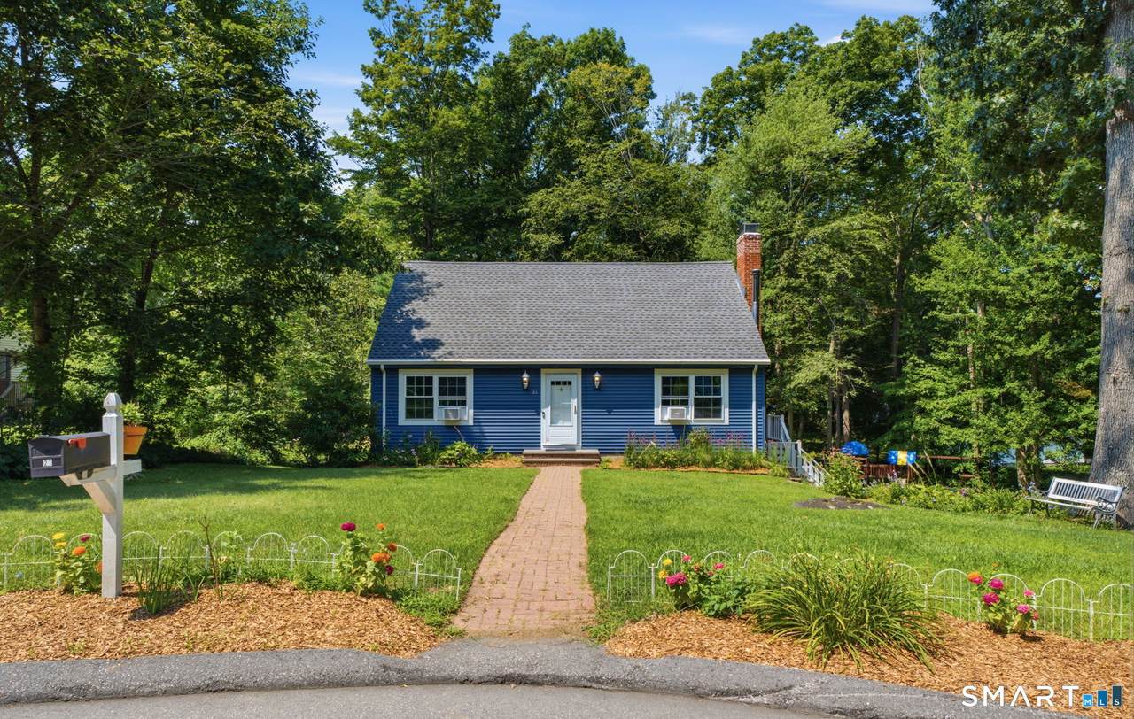 21 Sunset Drive - Photo 1