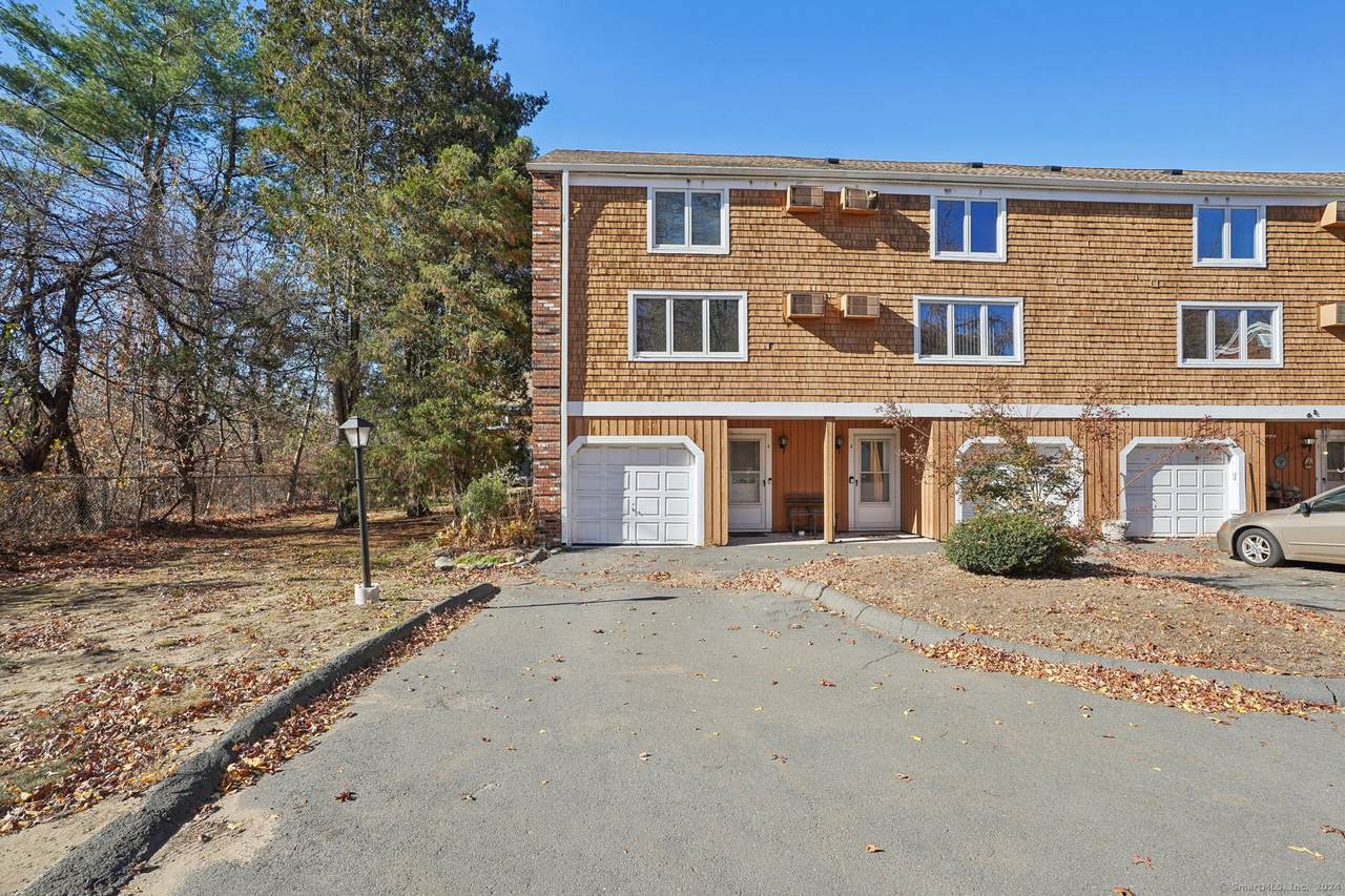 39 Farmington Avenue - Photo 1