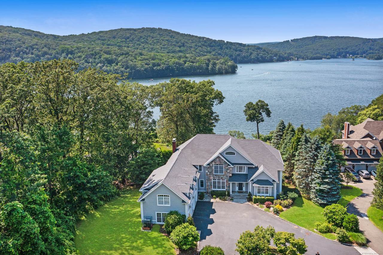 266 Great Plain Road - Photo 1